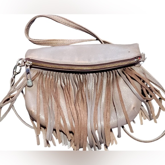 GG Boss - Fringe Crossbody - Picture 10 of 12